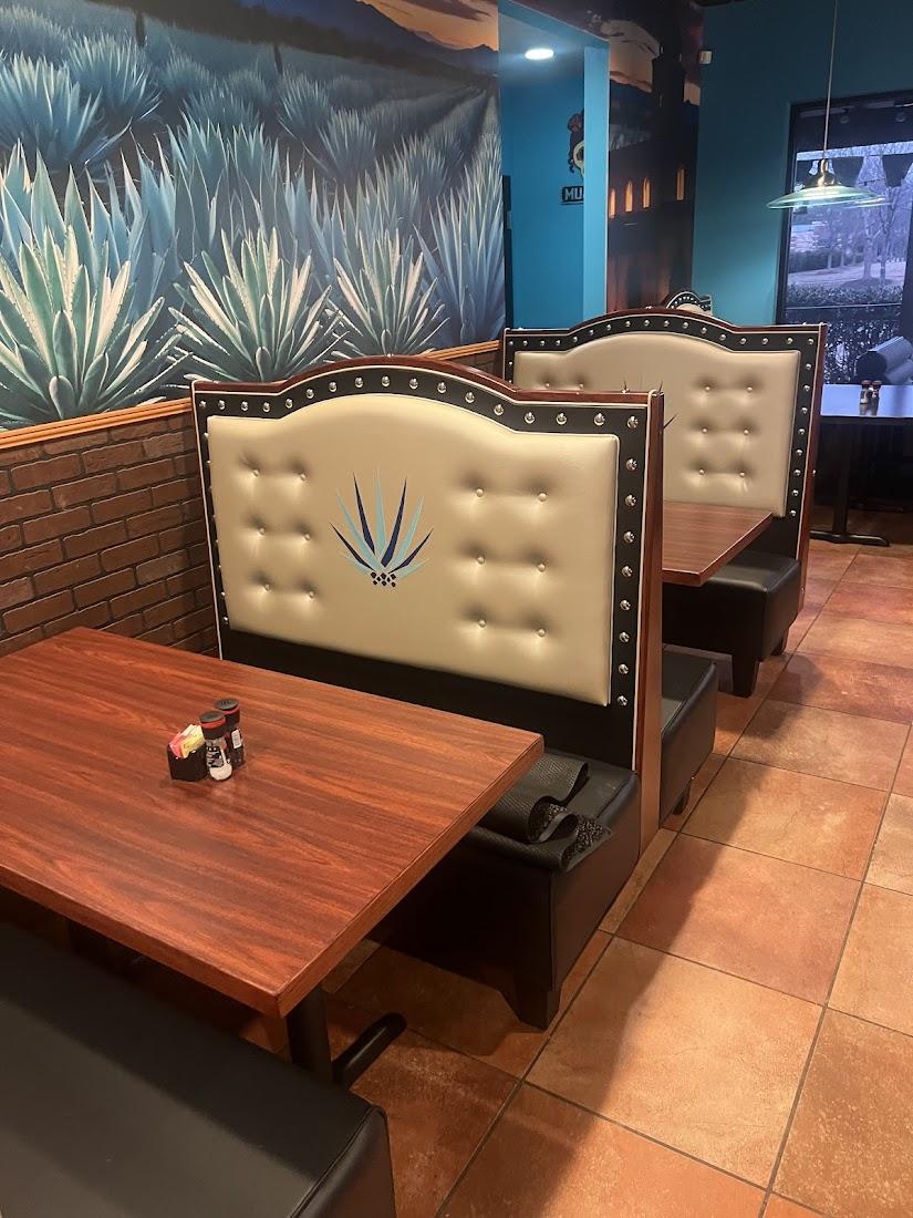 Casa Del Agave Bar & Grill